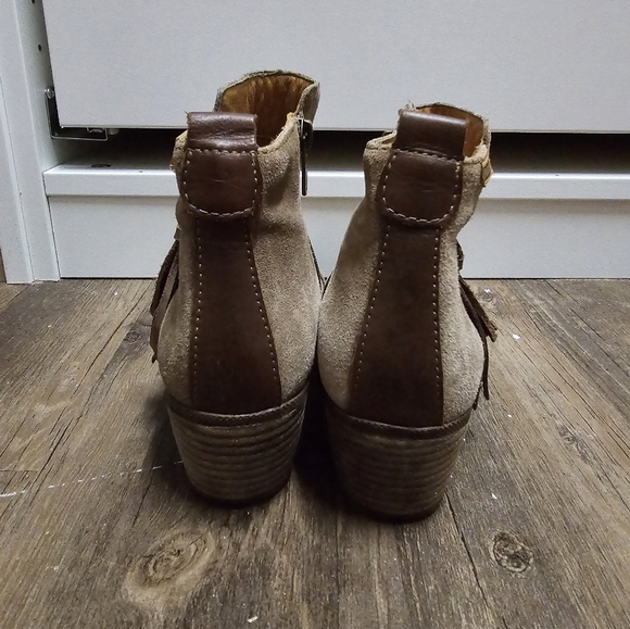 Pikolinos Ankle Zipper Suede Boot - Picture 5 of 7